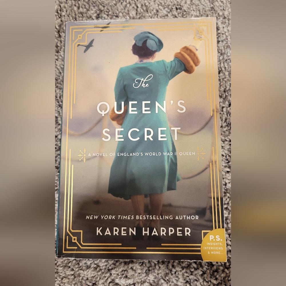☀️The Queen's Secret by Karen Harper Paperback